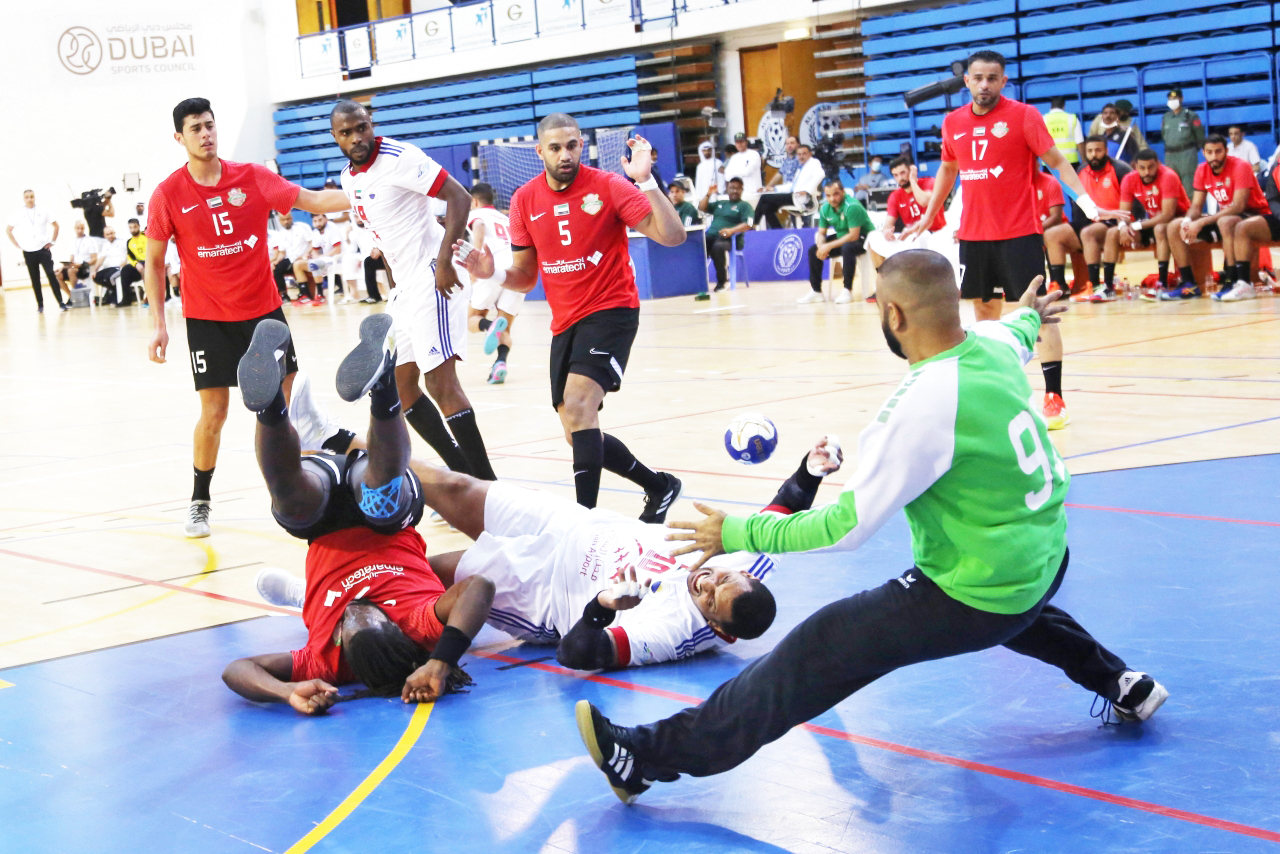 96  مباراة في موسم كرة اليد للرجال
