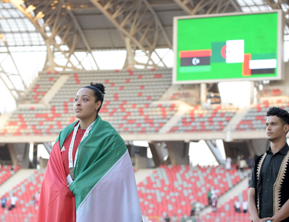 ألعاب القوى تضيف الميدالية الخامسة للإمارات في الدورة العربية بالجزائر