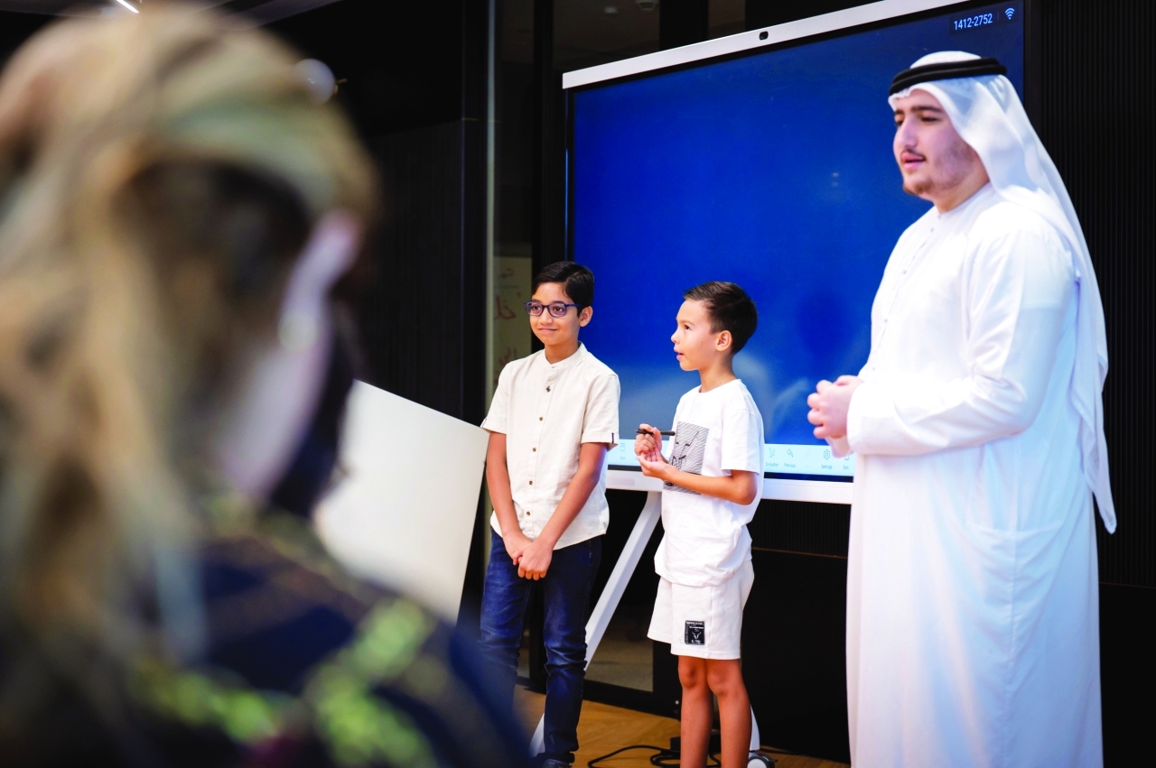 "خلال إحدى الورش في مخيم الذكاء الاصطناعي   | من المصدر"