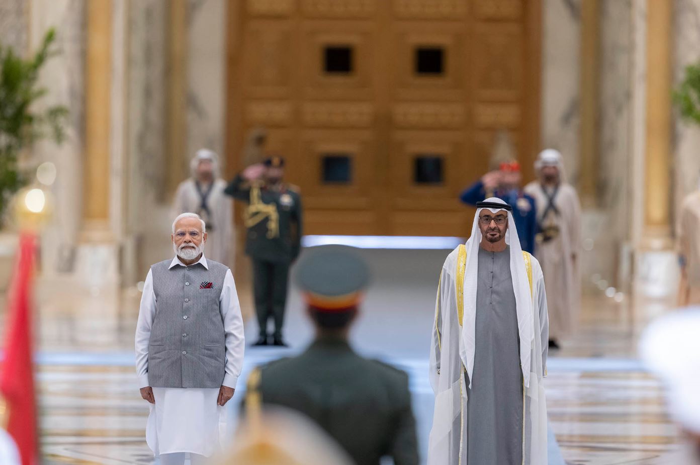رئيس الدولة يستقبل رئيس وزراء الهند