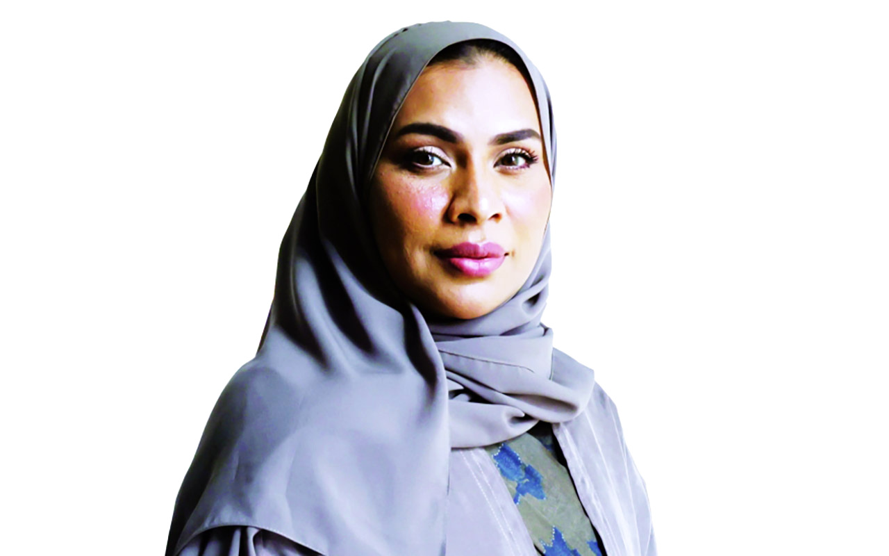 "علياء الشحي"