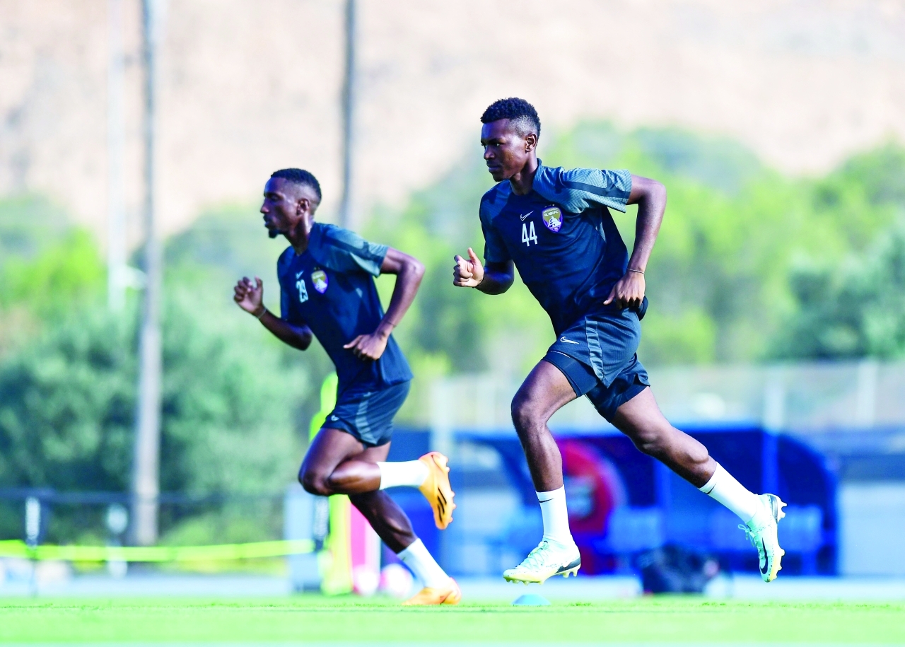 "جانب من تدريبات العين | البيان"