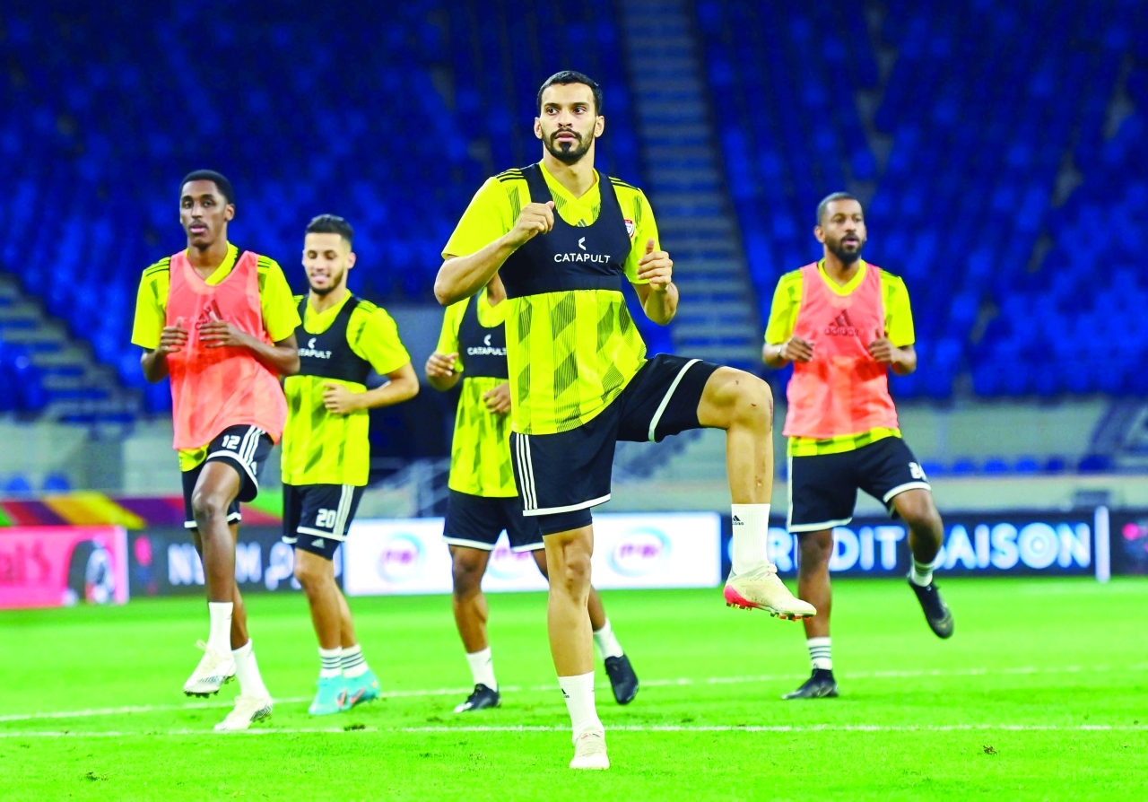 "جانب من تدريب سابق لـ«الأبيض» | أرشيفية"