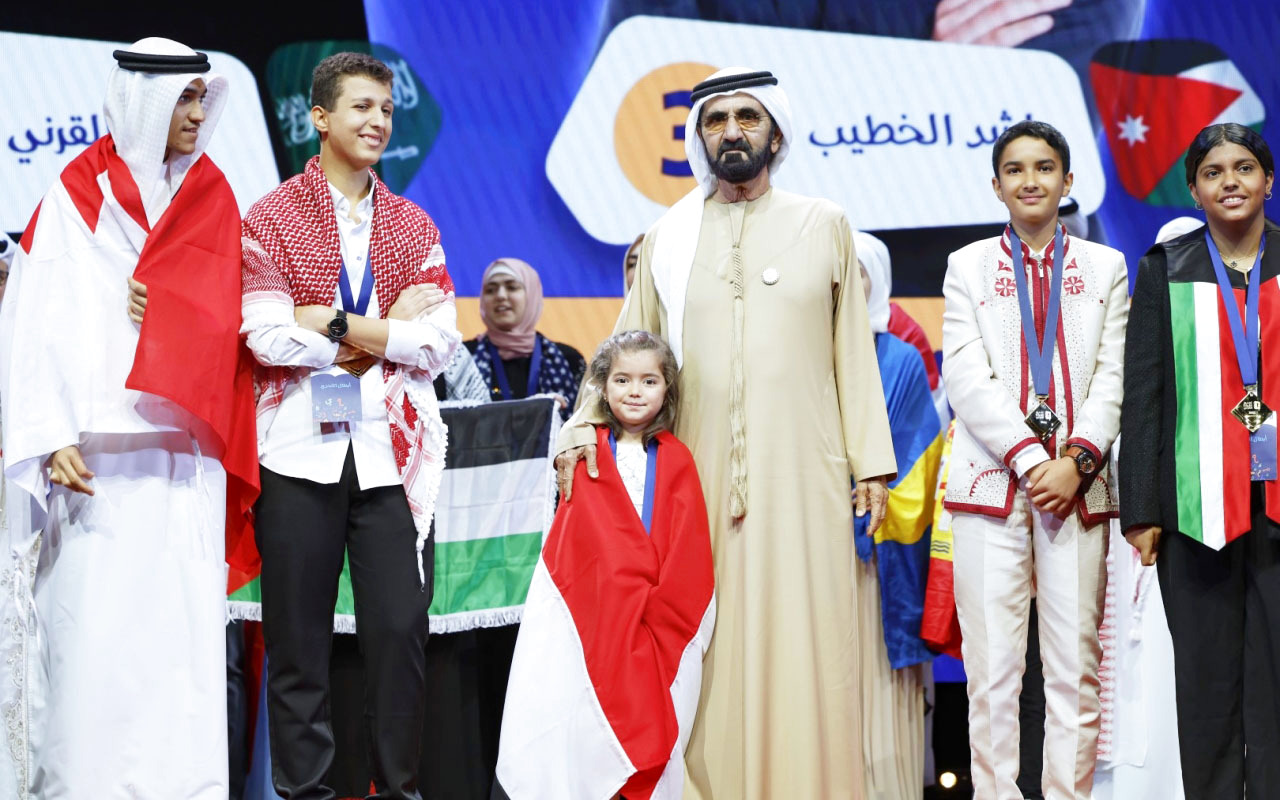 ملاك عمراني بطلة تحدي القراءة العربي في المغرب