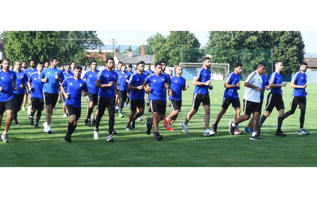 "جانب من تدريبات قضاة الملاعب | البيان"