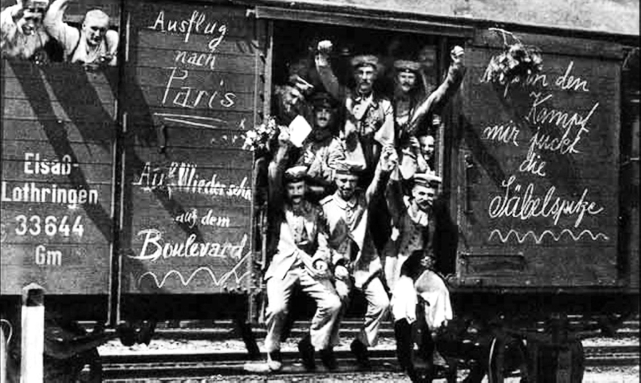 "1914 ألمانيا تعلن الحرب على روسيا في الحرب العالمية الأولى."