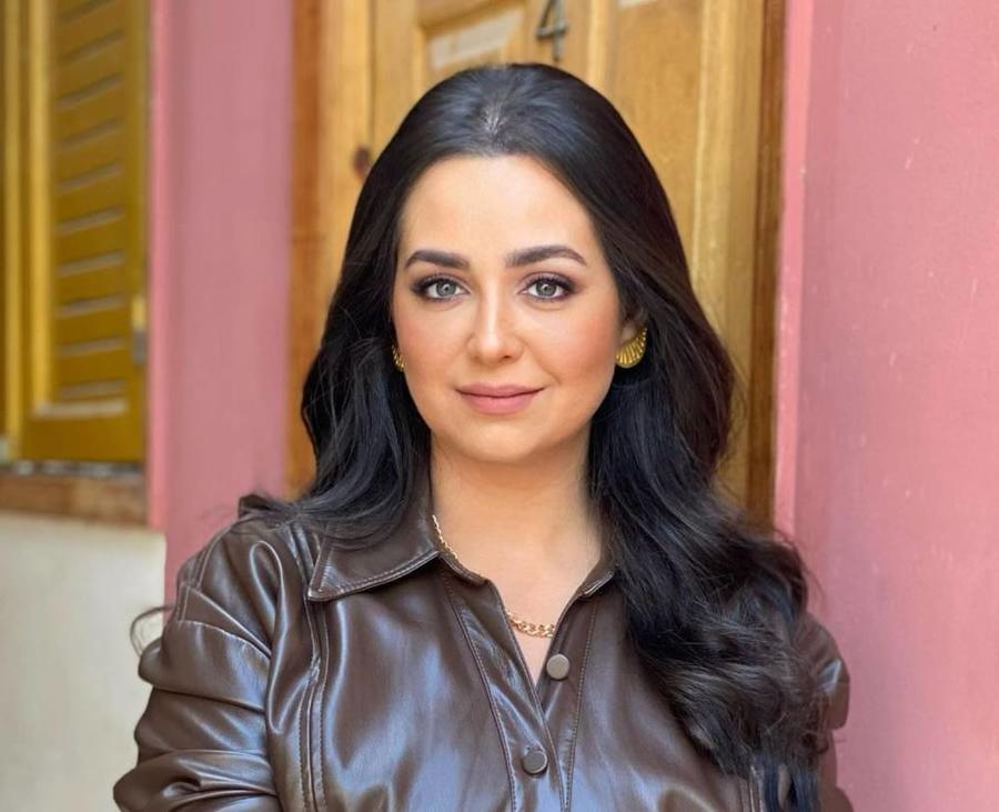 هبة مجدي تحذر من سلسلة مطاعم شهيرة بعد إصابتها بالتسمم