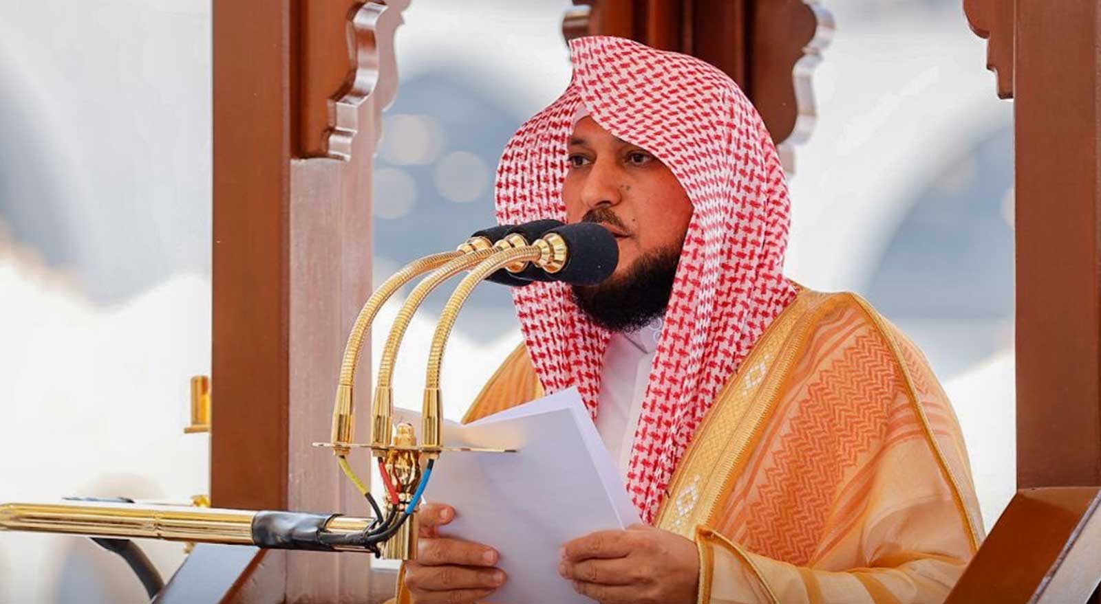 رئاسة الشؤون الدينية بالحرمين تكشف حالة ماهر المعيقلي الصحية