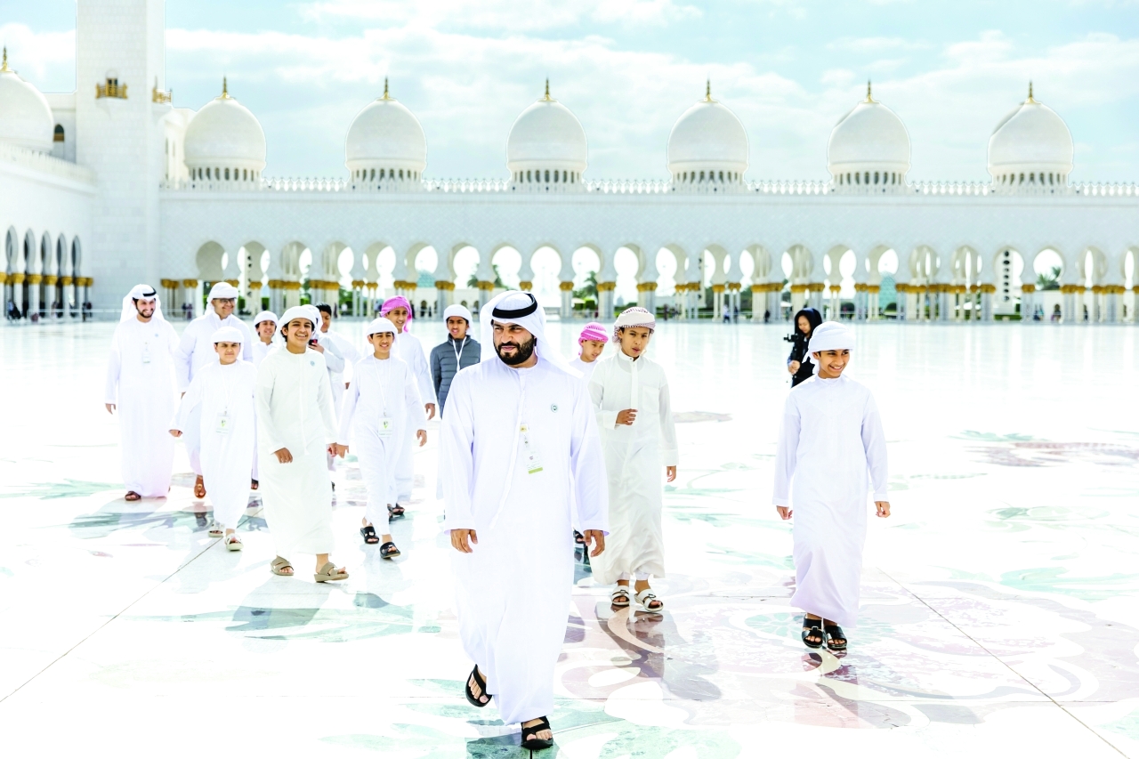 مركز جامع الشيخ زايد الكبير يرتقي بكفاءات شباب الوطن