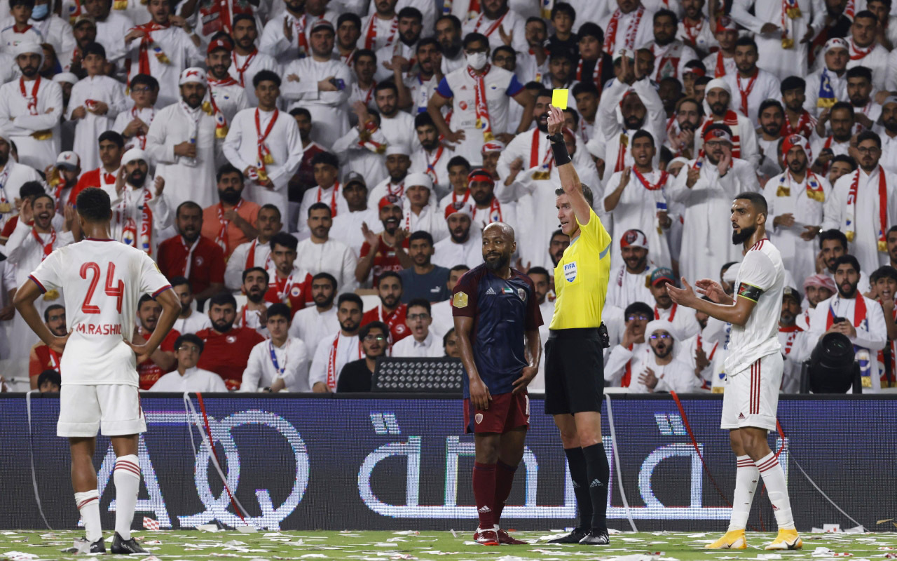 "جانب من مباراة سابقة في نهائي الكأس | أرشيفية"