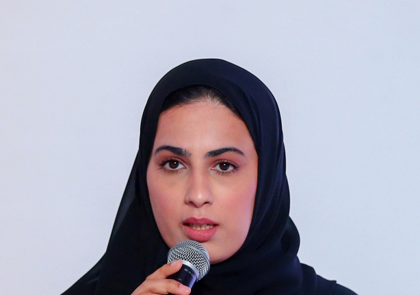 "مريم المنصوري"