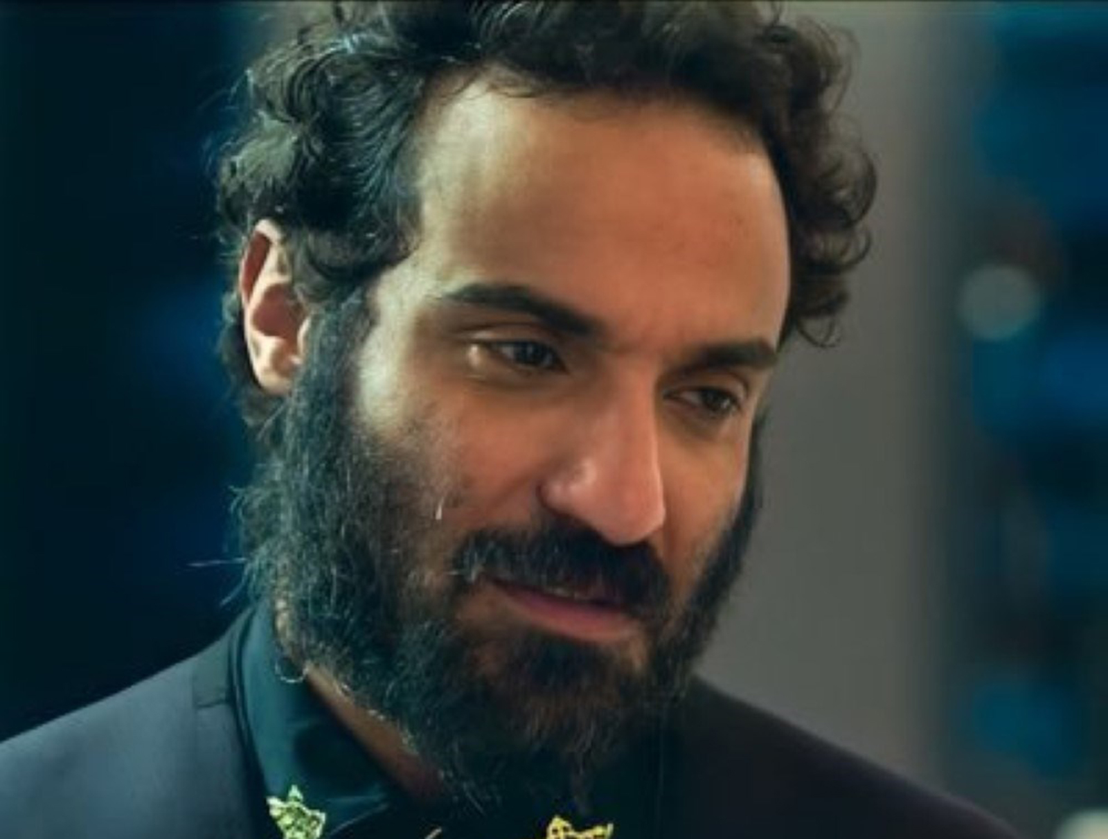 الفنان أحمد فهمي يلجأ إلى طبيب نفسي