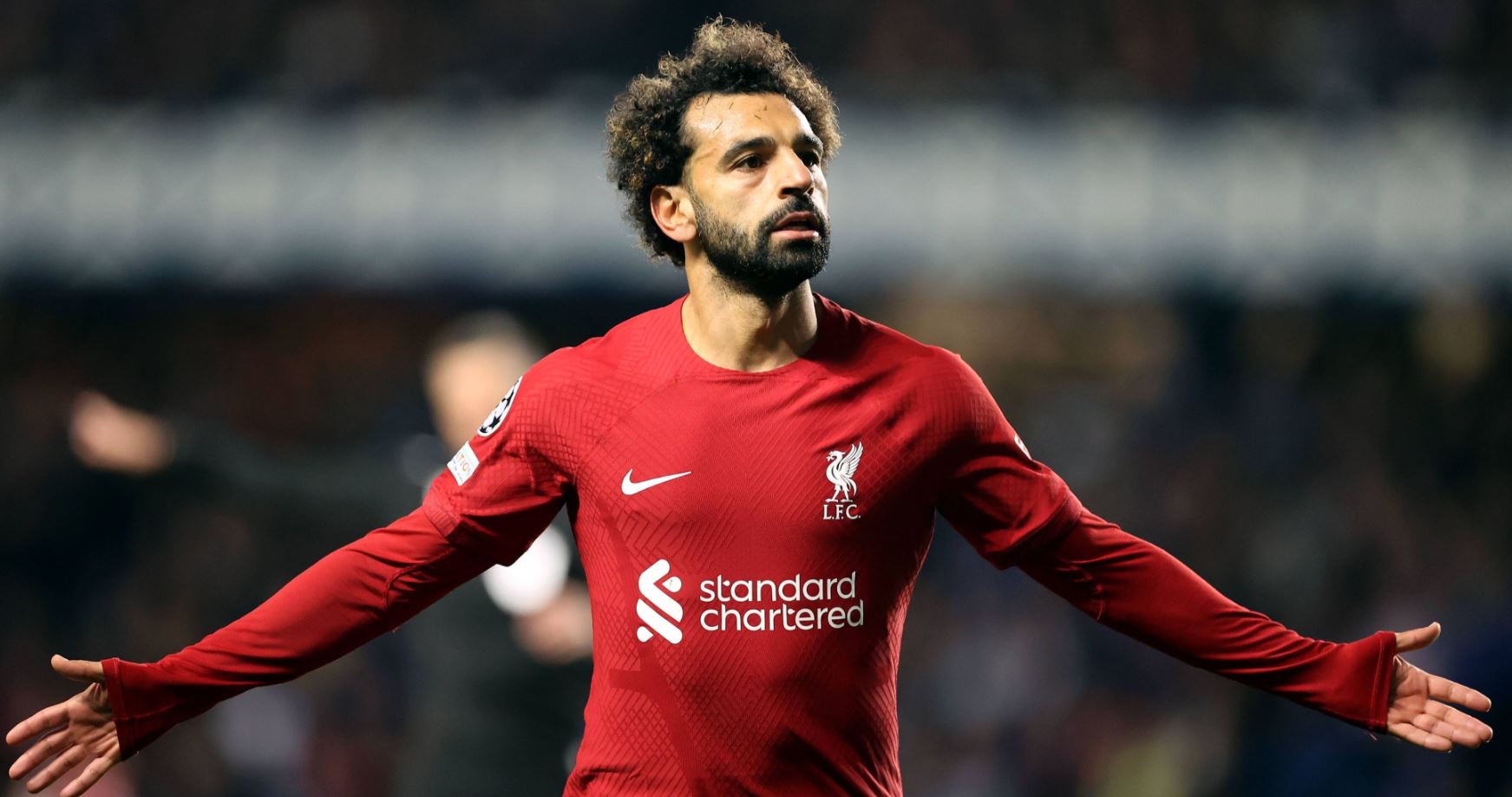 تقرير: محمد صلاح إلى دبي لإجراء الفحص الطبي قبل الانضمام للاتحاد السعودي