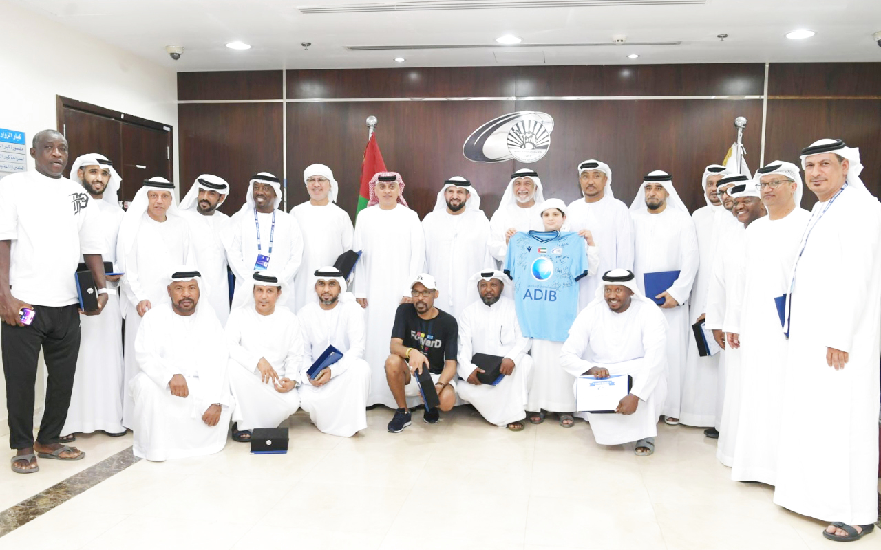 "النجوم القدامي خلال حفل التكريم | البيان"