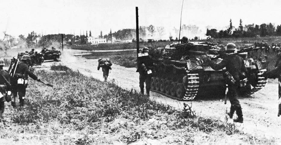 "1945 انتهاء الحرب العالمية الثانية"