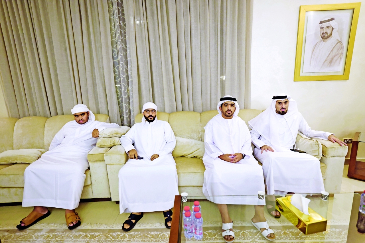 "خلال مجلس العزاء"