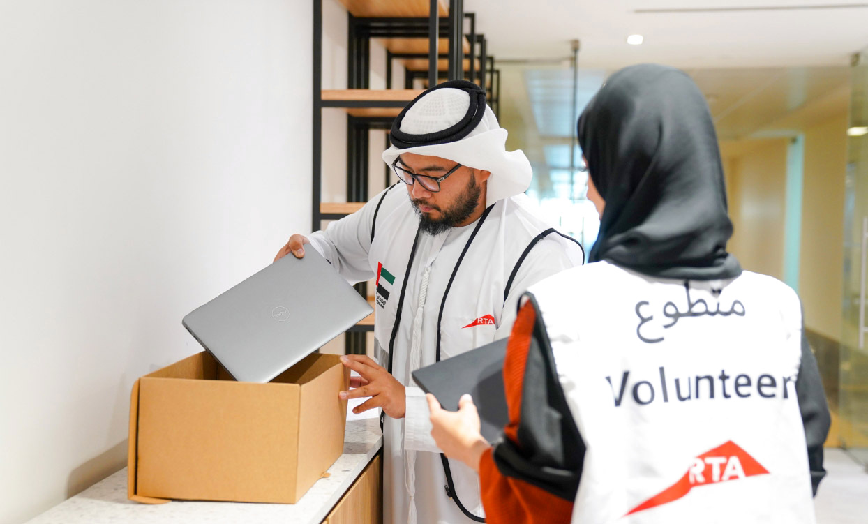 "متطوعان من موظفي الهيئة يشاركان في الحملة| من المصدر"