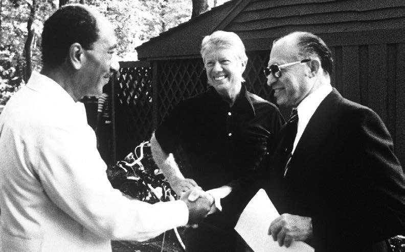 "1978 التوقيع على اتفاقية كامب ديفيد بين مصر وإسرائيل."