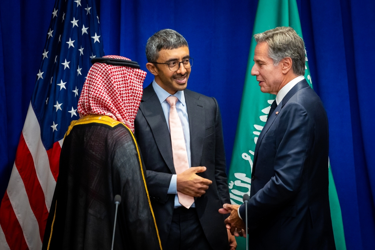 "عبدالله بن زايد وفيصل بن فرحان وأنتوني بلينكن"