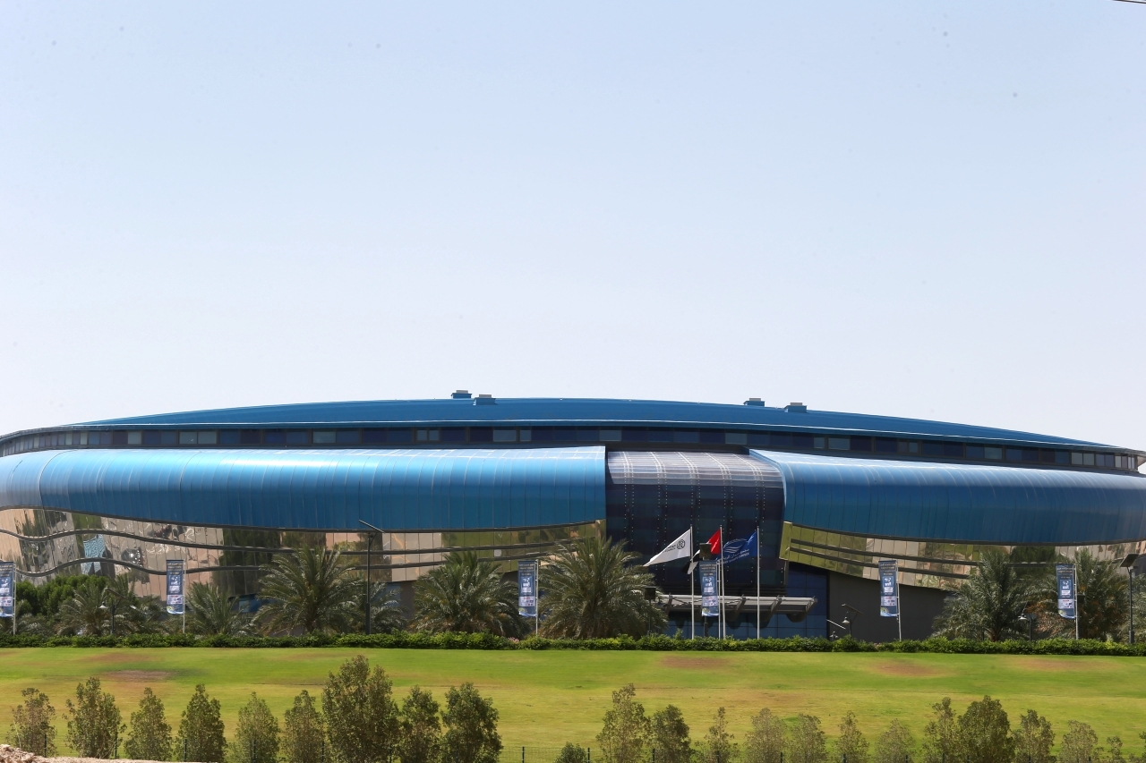 "«مجمع حمدان الرياضي» يجذب الرياضيين من كل أنحاء العالم"