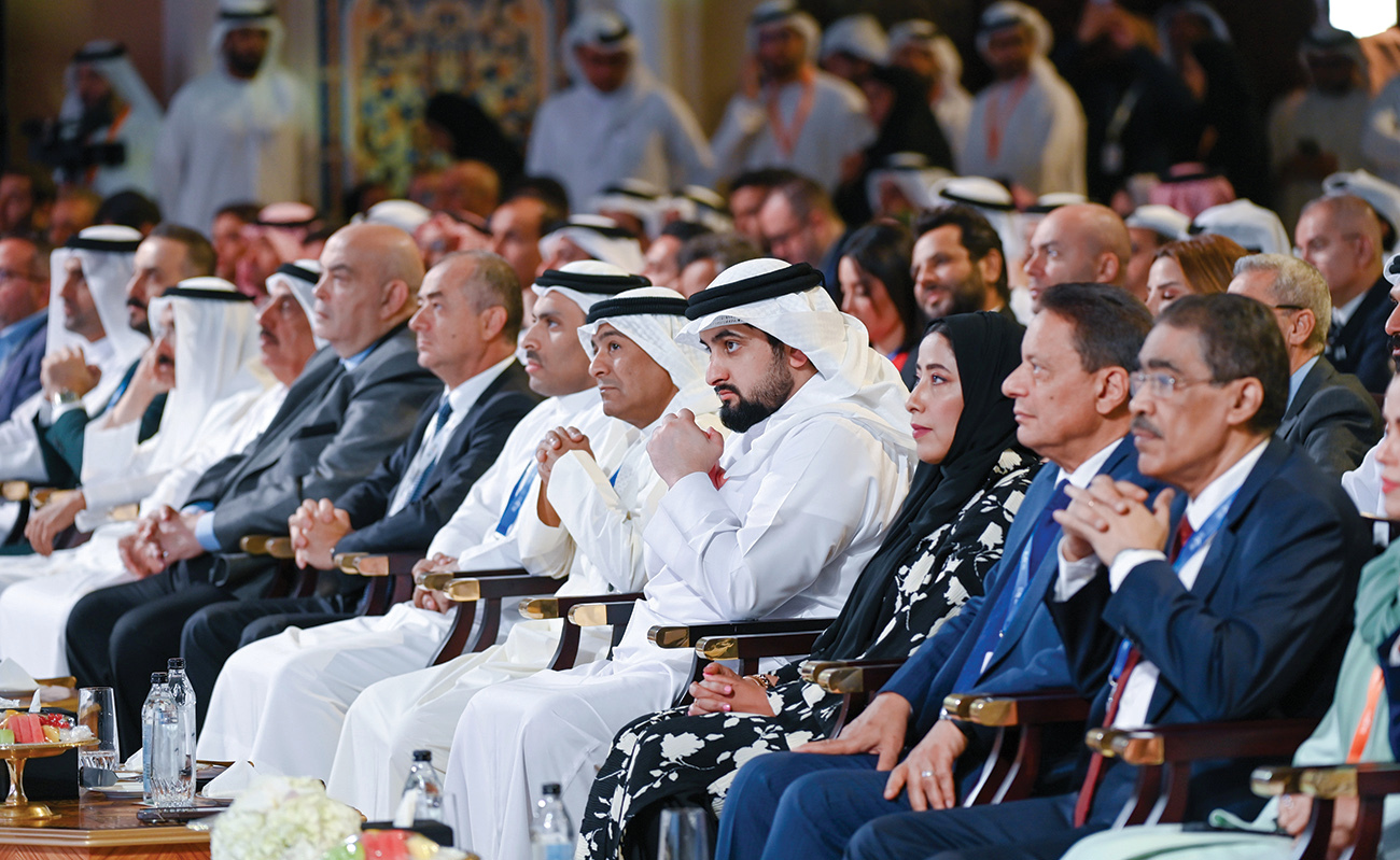 "أحمد بن محمد يتابع فعاليات المنتدى بحضور جاسم البديوي ومنى المري وضياء رشوان وكرم جبر وعماد الدين أديب وعدد من الإعلاميين"