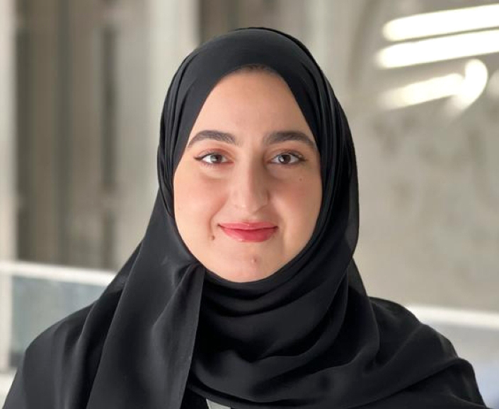 "عائشة الخوري"