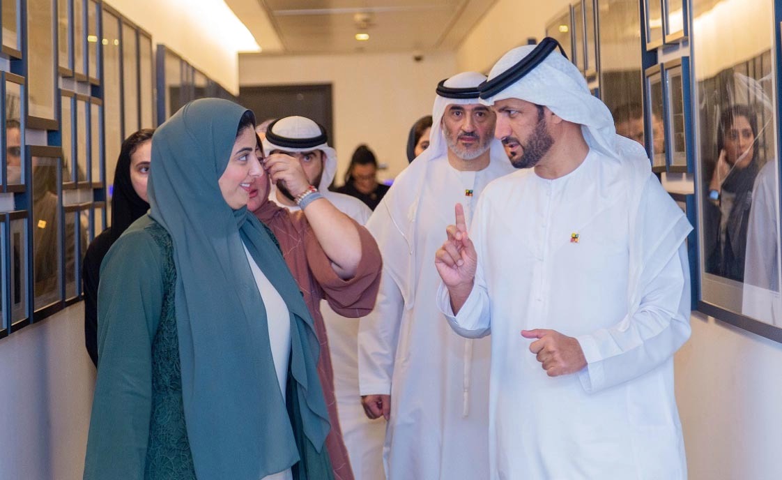 شما بنت سلطان بن خليفة تزور جائزة حمدان بن محمد الدولية للتصوير