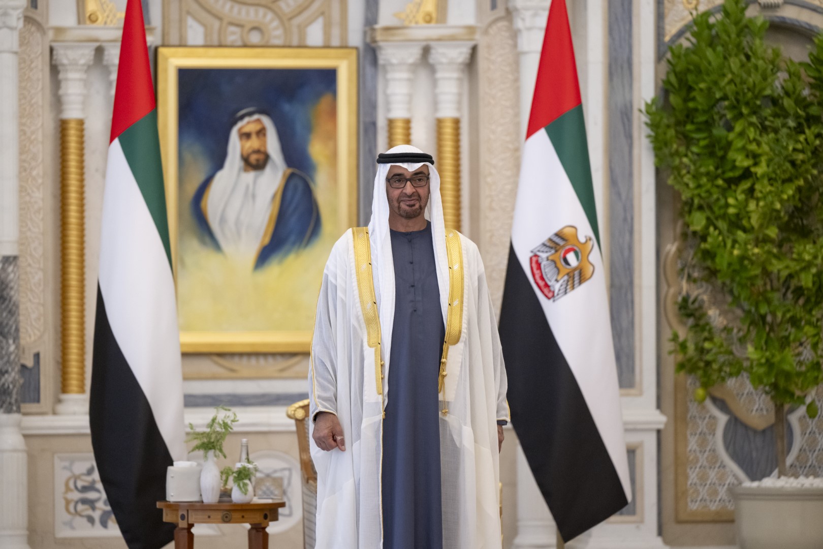 "وام"