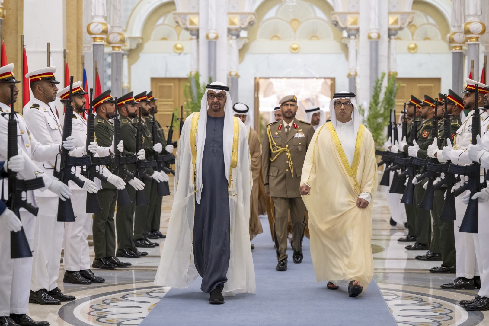 "وام"