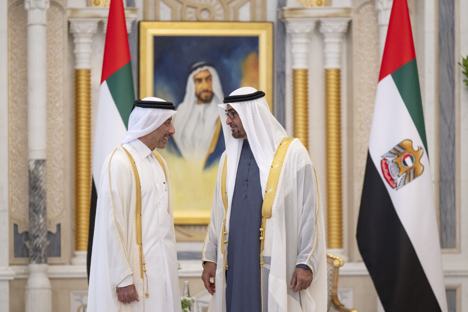 "وام"