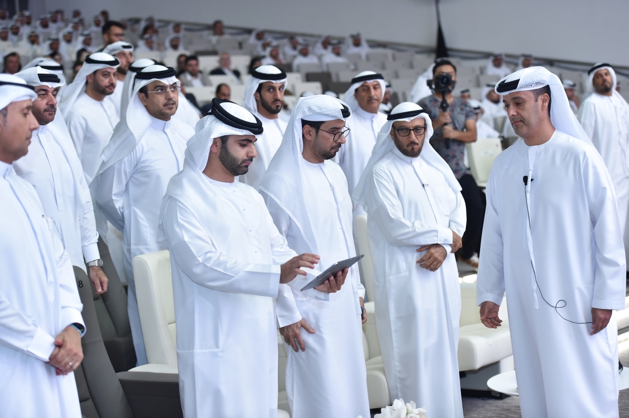 منصور بن محمد: المتغيرات المتسارعة عالمياً تفرض علينا تطوير قدراتنا لمواجهة التحديات