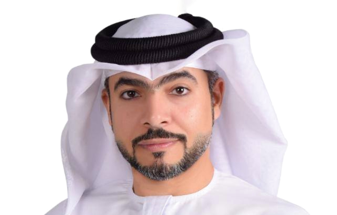"علي ضاحي"