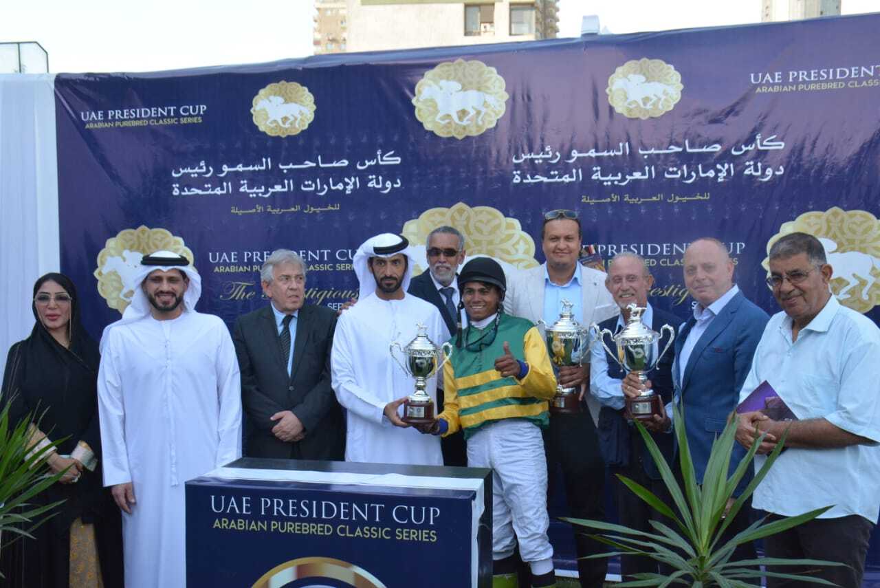 أقيم بميدان سباق نادي الجزيرة الرياضي ..الجواد "مناضل سعفان" يتوج بلقب "كأس رئيس الدولة" للخيول العربية في مصر