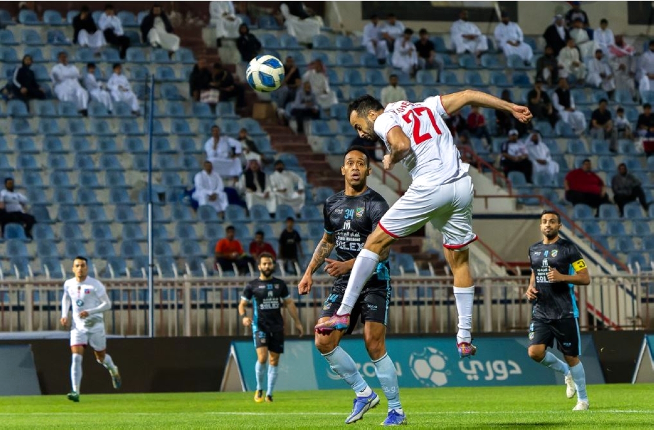 الملاعب... أزمة الأندية الكويتية في دوري زين