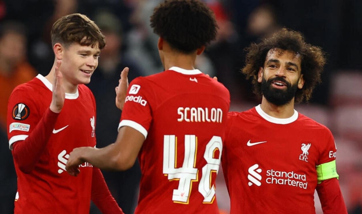 ليفربول وروما وباير ليفركوزن بالعلامة الكاملة في  مسابقة الدوري الأوروبي في كرة  "يوروبا ليغ"