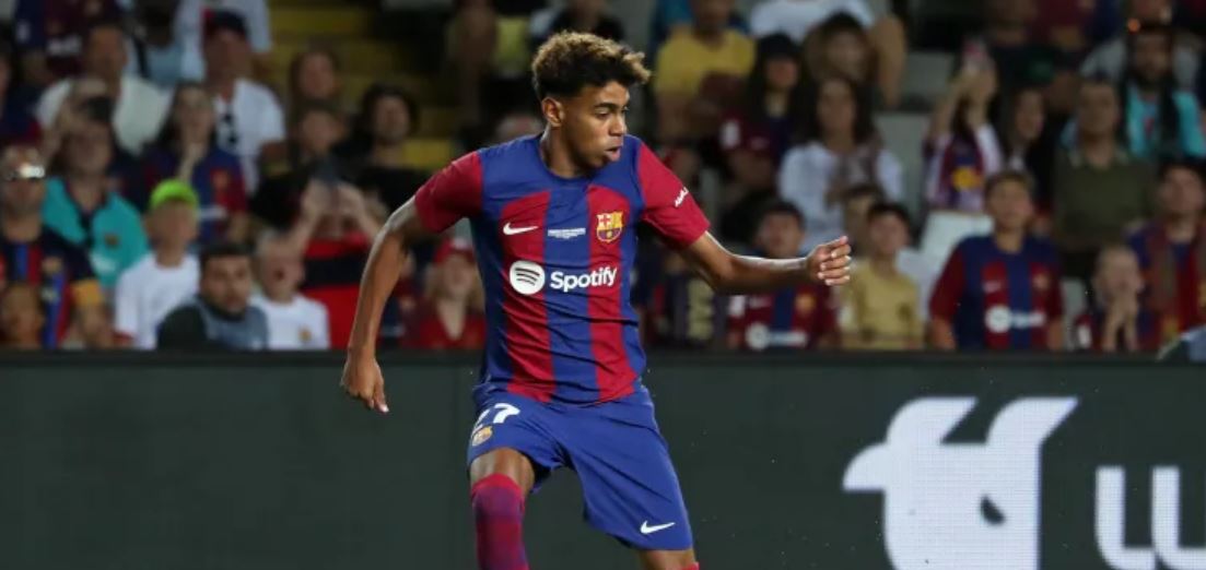 بعدما واصلا انطلاقتهما المثالية في بطولة دوري أبطال أوروبا.. مواهب برشلونة تتحدى خبرة الريال في (كلاسيكو) الدوري الإسباني