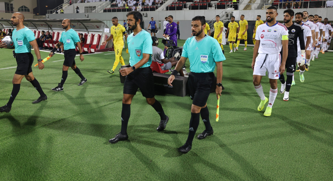 "كوادرنا من قضاة الملاعب يملكون إمكانات كبيرة | البيان"