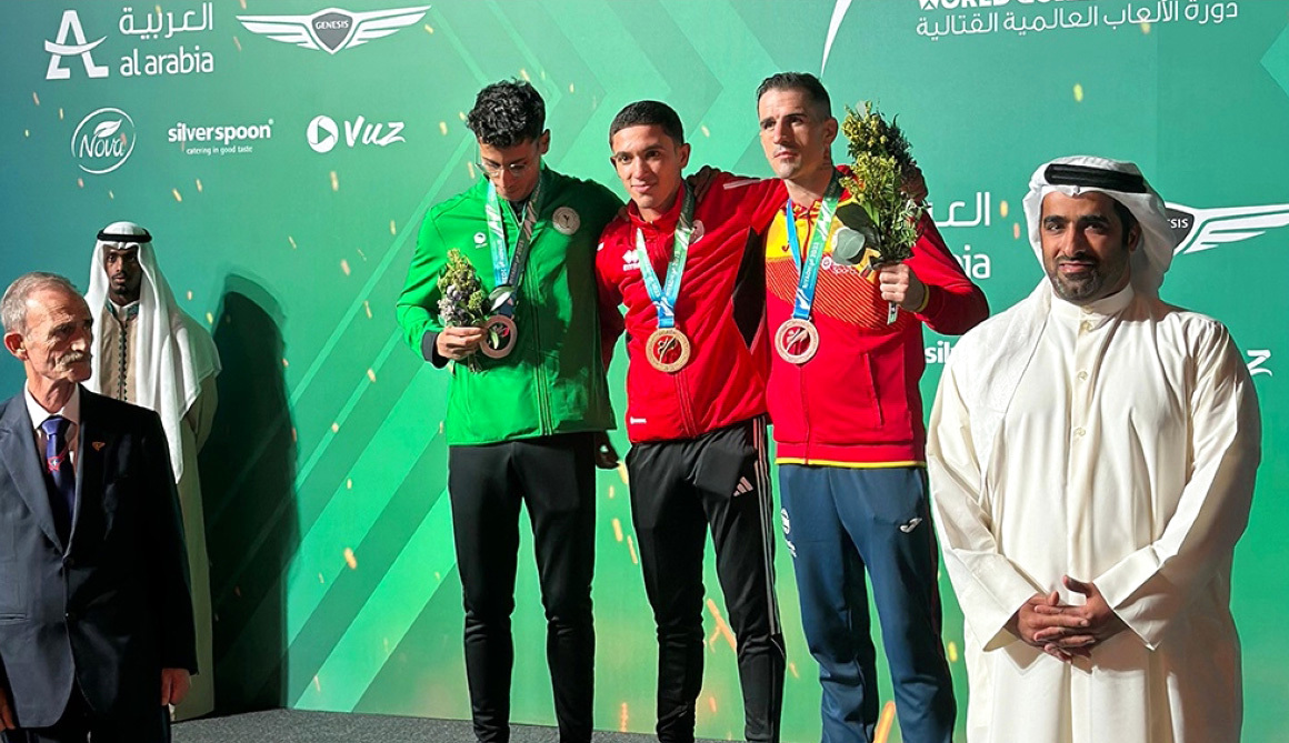 "جانب من مراسم التتويج | البيان"
