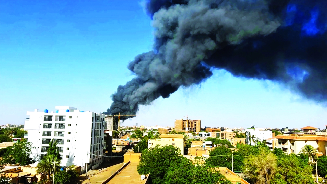 احتدام معارك الخرطوم وموجات نزوح من الفاشر
