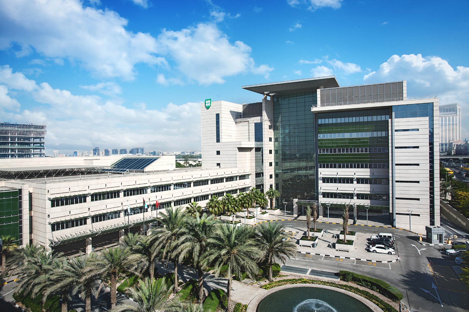 المستشفى الأمريكي بدبي يطلق رؤيته في تبني ممارسات الرعاية الصحية المستدامة في المنطقة بحلول عام 2025