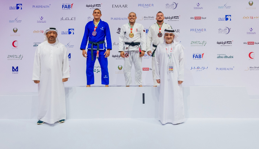 "جانب من تتويج الأبطال | البيان"