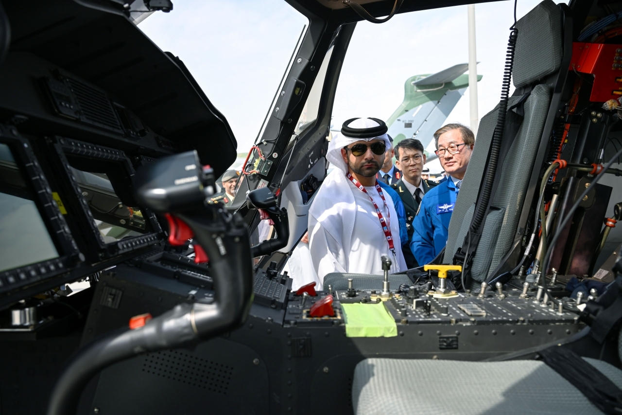 "سموه يطلع على أبرز الابتكارات في صناعة الطيران"