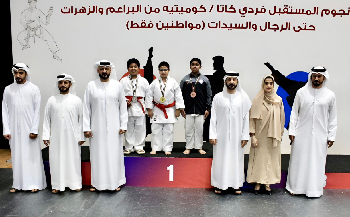"خلال مراسم تتويج الأبطال | البيان"