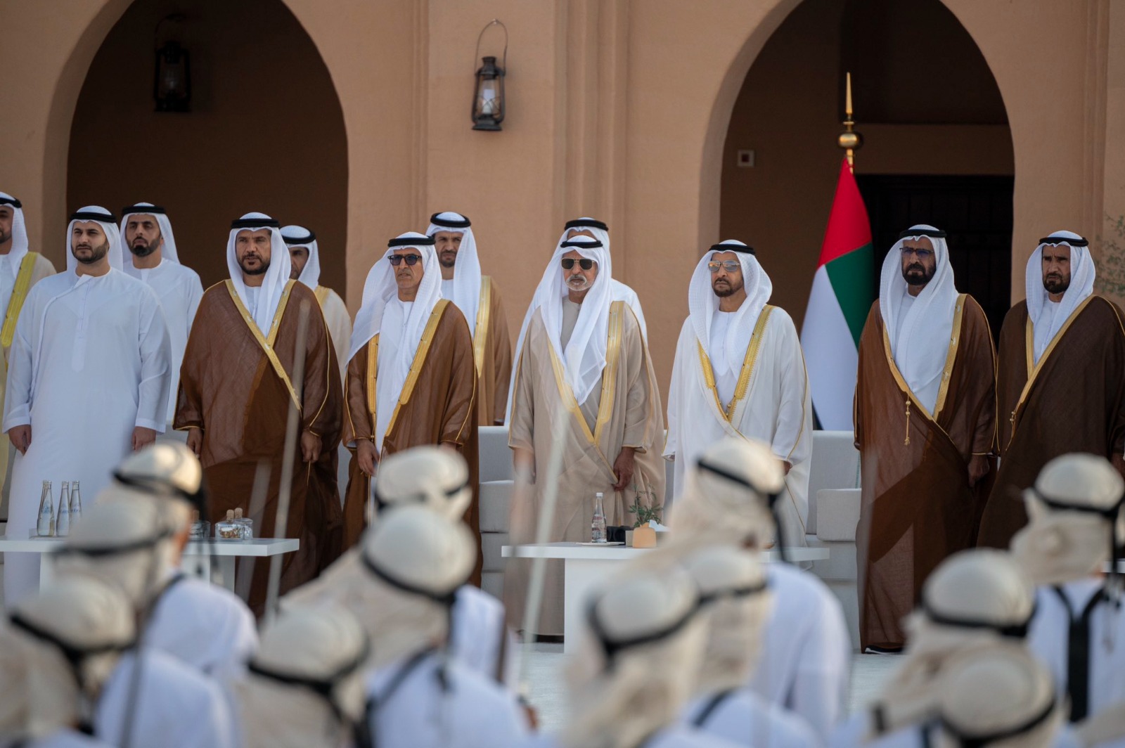 "وام"