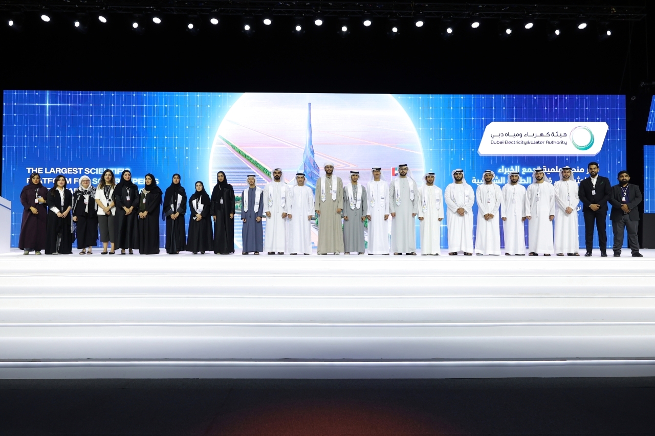 "خريجو وخريجات برنامج «شباب الطاقة النظيفة» في لقطة جماعية | من المصدر"