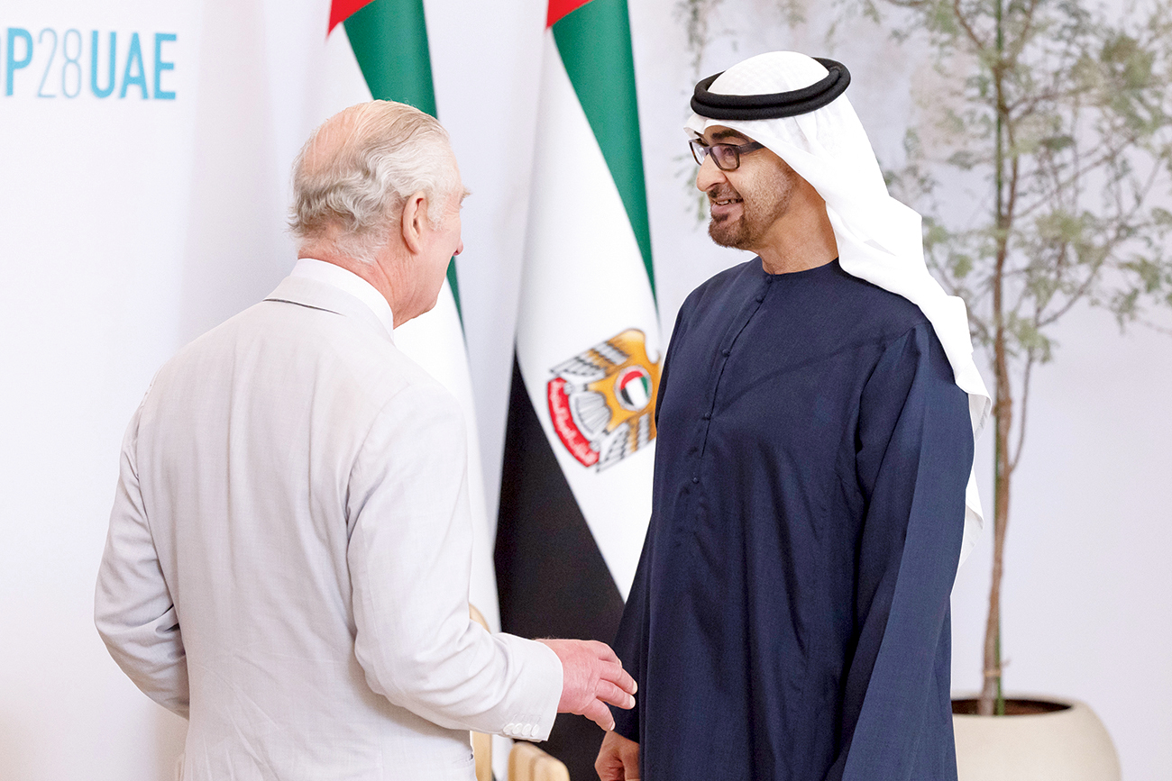 "رئيس الدولة في حديث مع ملك بريطانيا"