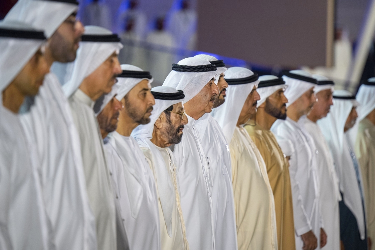 "سعود المعلا وحمدان بن زايد وطحنون وسرور بن محمد ونهيان وعمر بن زايد وسلطان بن خليفة وذياب بن محمد ونهيان بن مبارك"