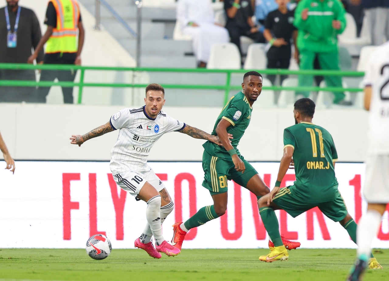 "من مباراة خورفكان والنصر |تصوير : زيشان أحمد"