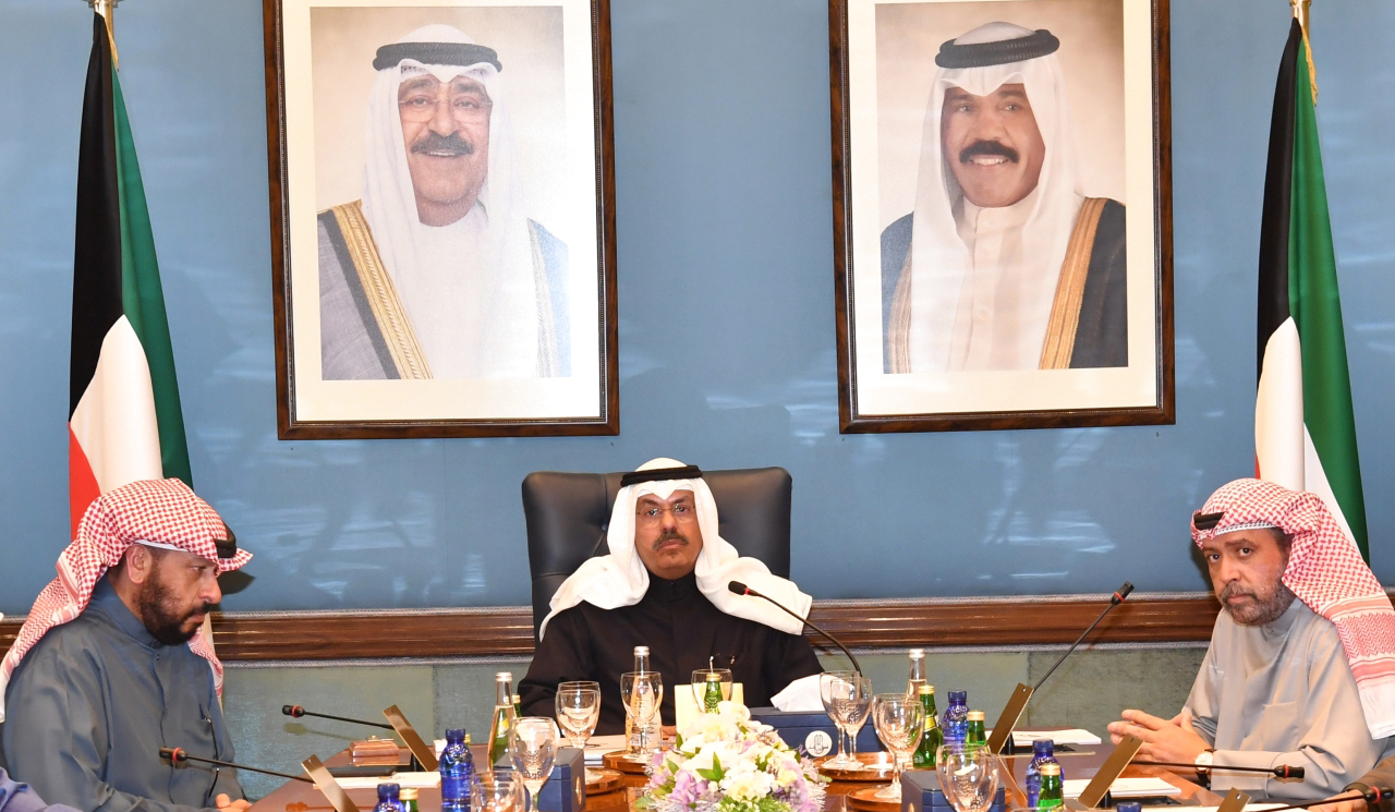 "الاجتماع الاستثنائي لمجلس الوزراء الكويتي أمس | كونا"