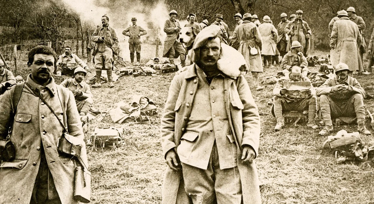 "1916 انتهاء معركة فردان في الحرب العالمية الأولى بهزيمة القوات الألمانية أمام القوات الفرنسية."